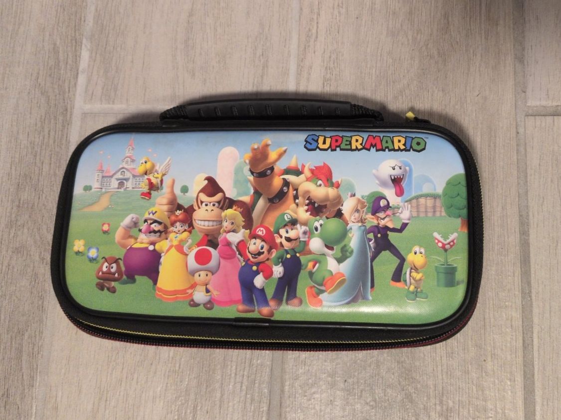 Etuis de protection: Étui de transport - Super Mario – D'occasion à Pully par max_t56z