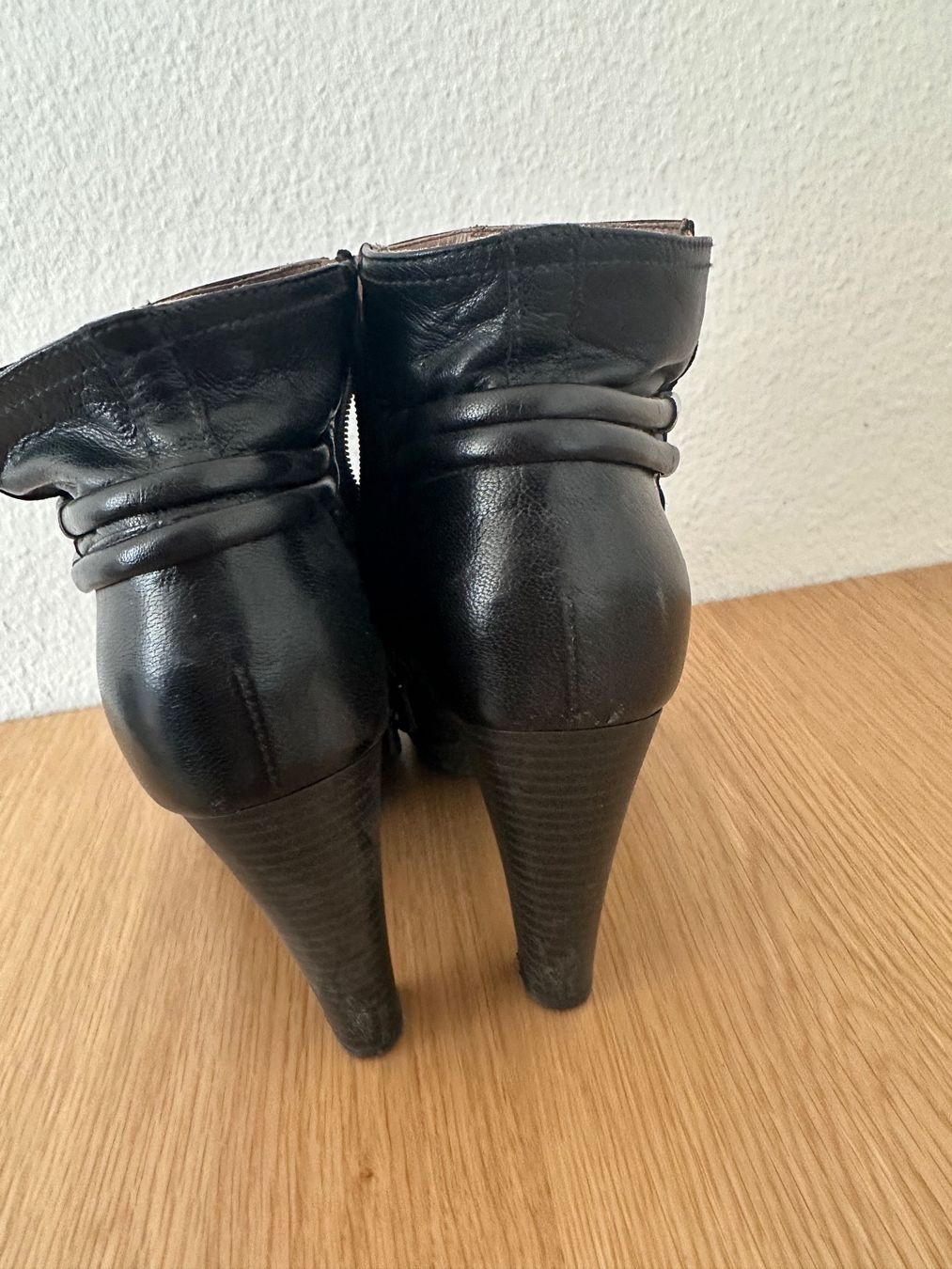 Scarpe da donna: Schuhe Grösse 39 – Usato da Oftringen venduto da Breza22 3