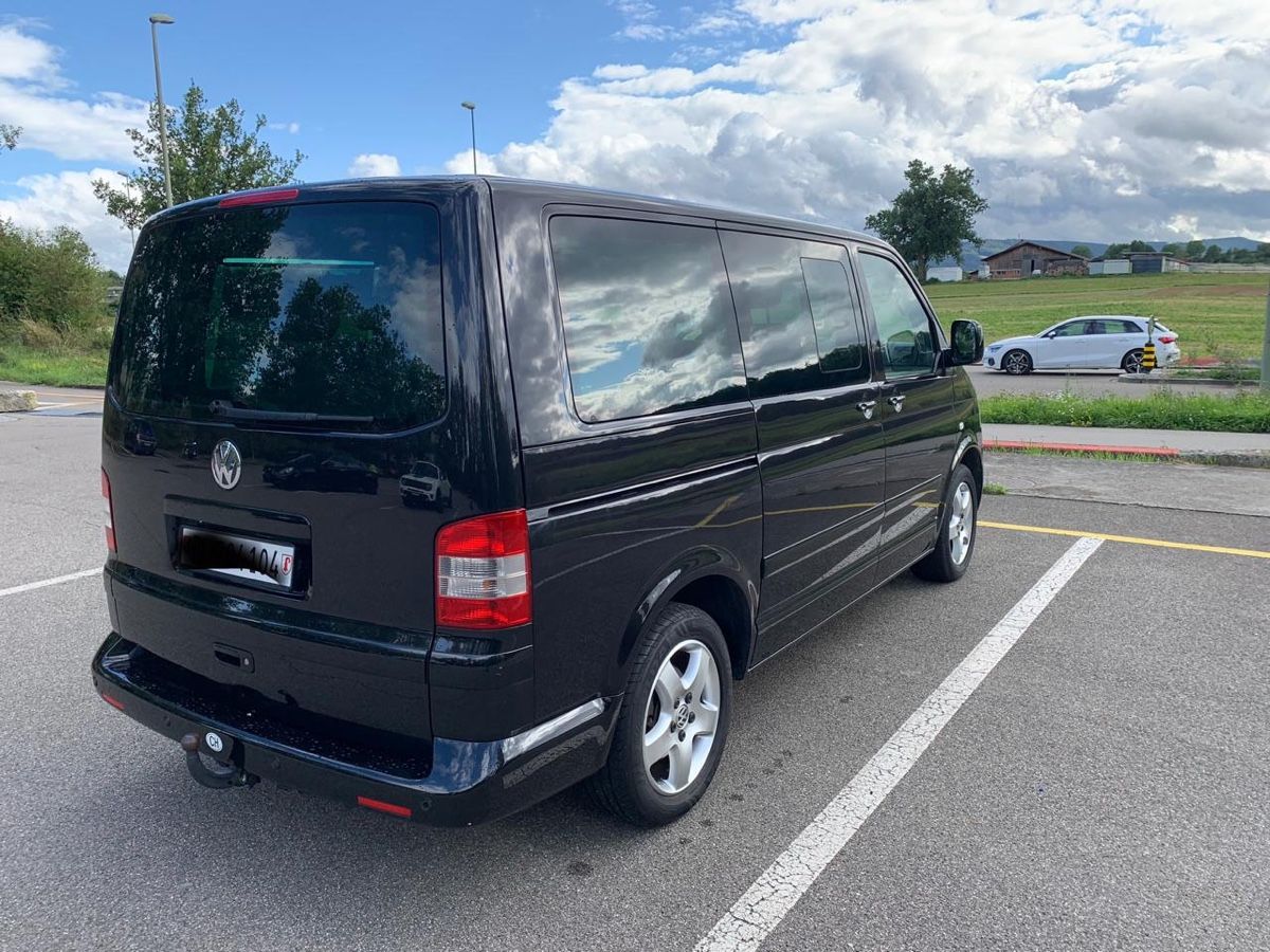 VW Automobili: VW Multivan Highline 2.5 TDI Automat 174 PS – Usato da Oberwil BL venduto da Samsung010 2