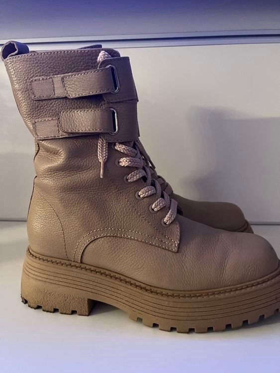 Scarpe da donna: Leder Boots. Warm gefuttert Gr.41 – Usato da Zürich venduto da JOD213