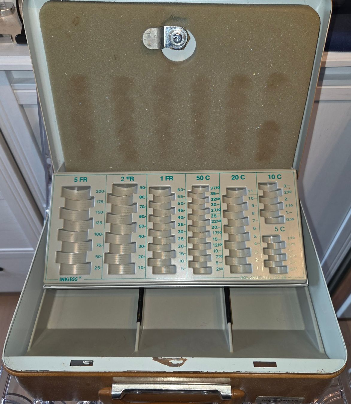 Registratore di cassa: Geldkassette Moneta mit Münzregister – Usato da Gossau SG venduto da tenerife11 2