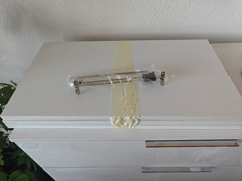 Armadi: Garderobenschrank – Usato da Gelterkinden venduto da magicmouse79 1