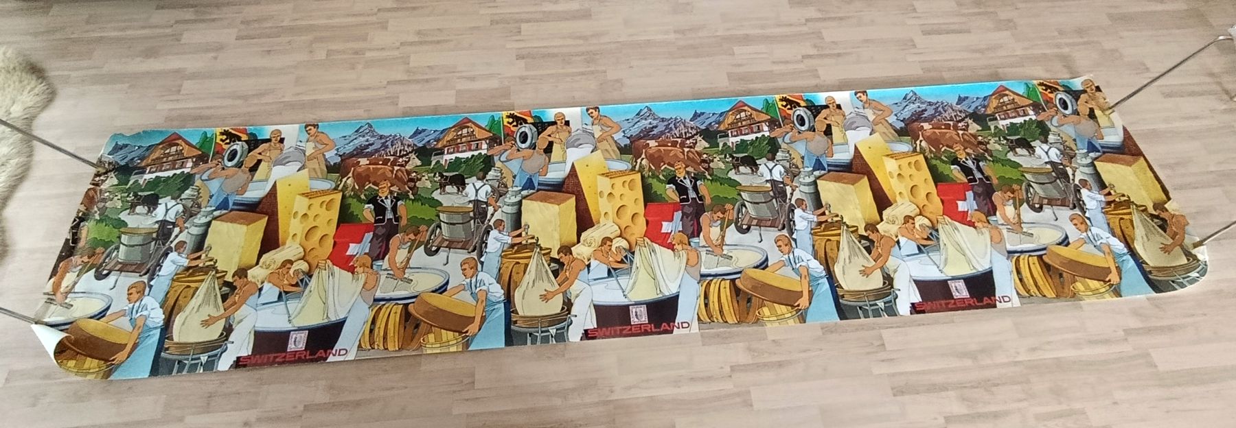 Foto & Immagini: 1975 Schweizer Käse Poster 3,5 Meter lang – Usato da Wil SG venduto da Donaldus