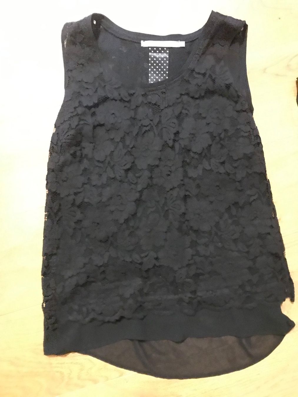 T-shirt: 4 Oberteile Gothic mit Tüll Spitze oder Dekoreissverschluss – Usato da Freudwil venduto da Feenland2010 2