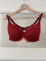 Triumph BH rot Spitzenbesatz Grösse 80D