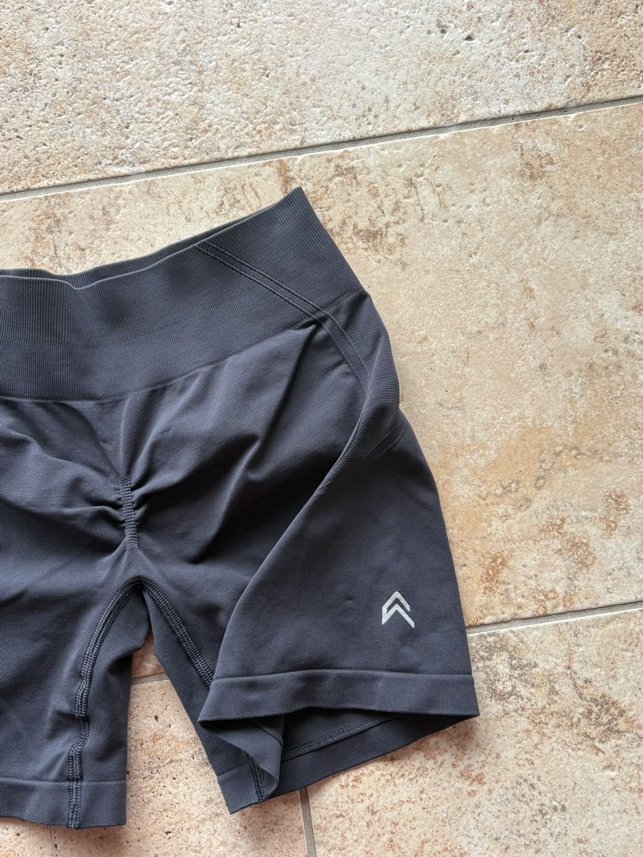 Oner Active Leggings: Effortlesslift seamless mid rise short – Nuovo (secondo la descrizione) da St-Prex venduto da Chiaralop 2