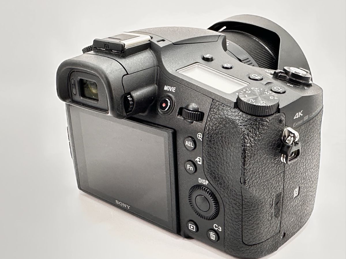 Sony Fotocamera: Sony Rx10 iv – Nuovo (secondo la descrizione) da Arbon venduto da Sed_9bj9 4
