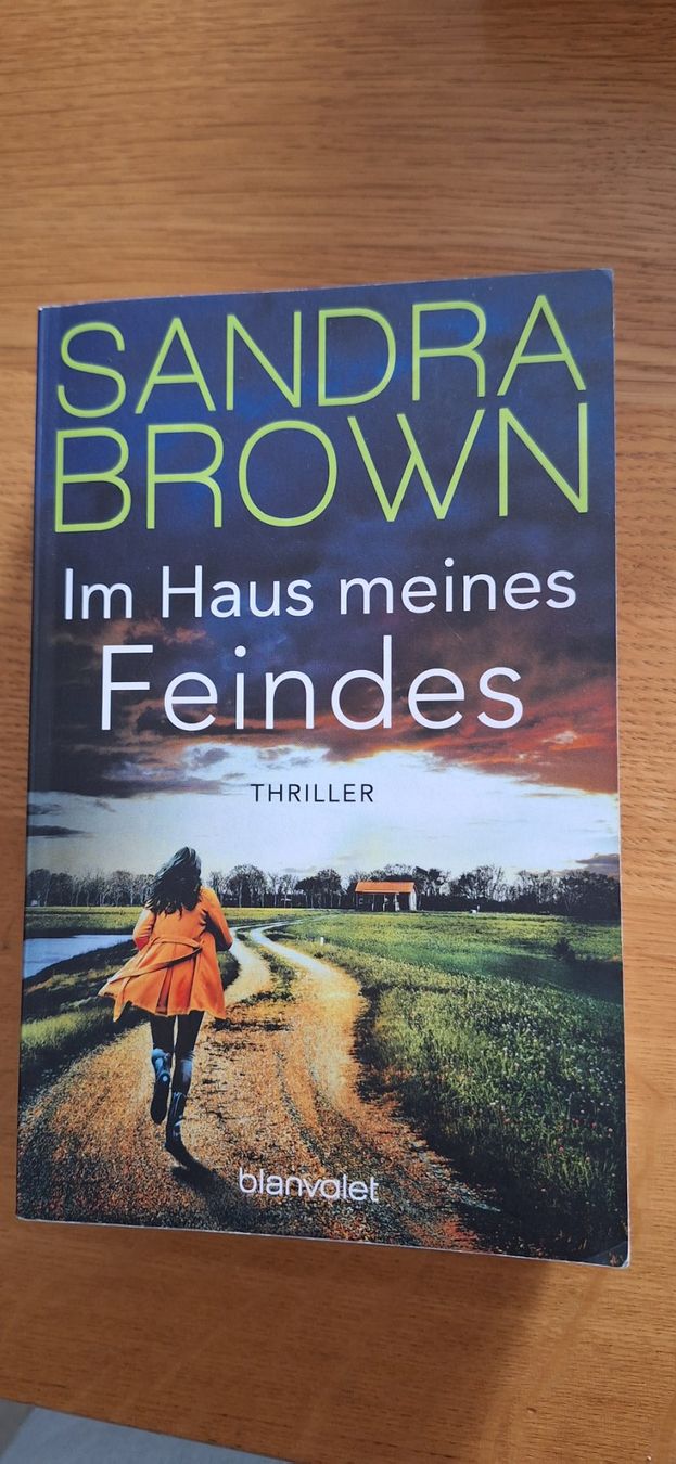 Libri: 4 spannende krimis sandra brown – Usato da schönenwerd venduto da ebulum 2