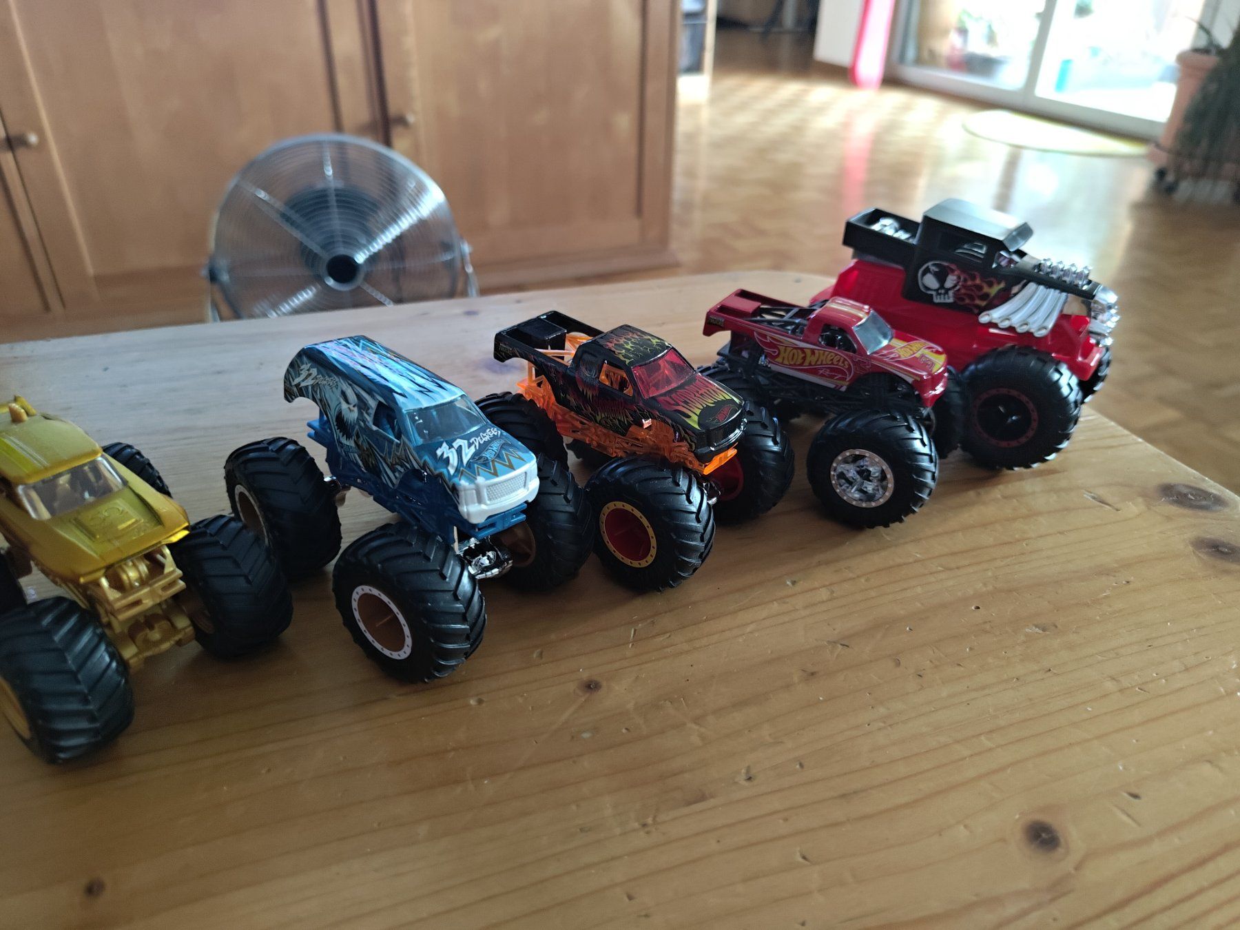 Hot Wheels Giocattoli: Spielzeug Autos – Usato da Zürich venduto da Sunabernina 3