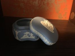 Porzellan- Dose Wedgewood