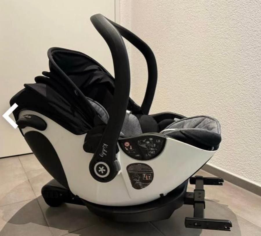 Kiddy Seggiolini per auto: Kiddy I Size Plus mit Base Station – Usato da Reinach AG venduto da EVZug90 1