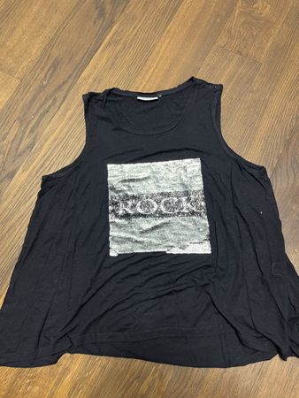 Schwarzes Top Gr. S von ONLY mit Paillettenprint für den Som