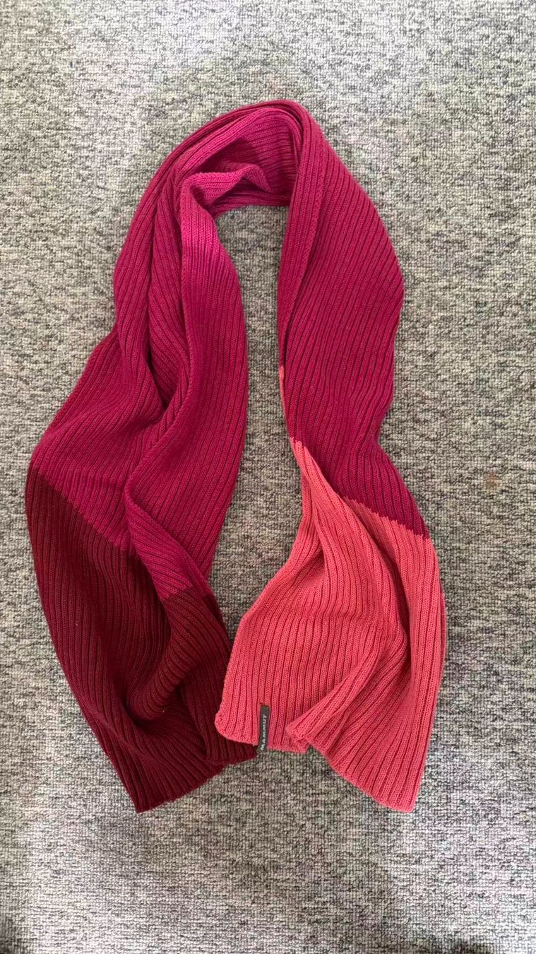 Foulards, Tücher & Schals: Scarf – Gebraucht aus Zürich von yug_2zrw