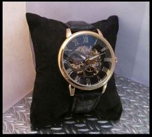 NEUE Herren Armbanduhr mechanisch offene Unruh