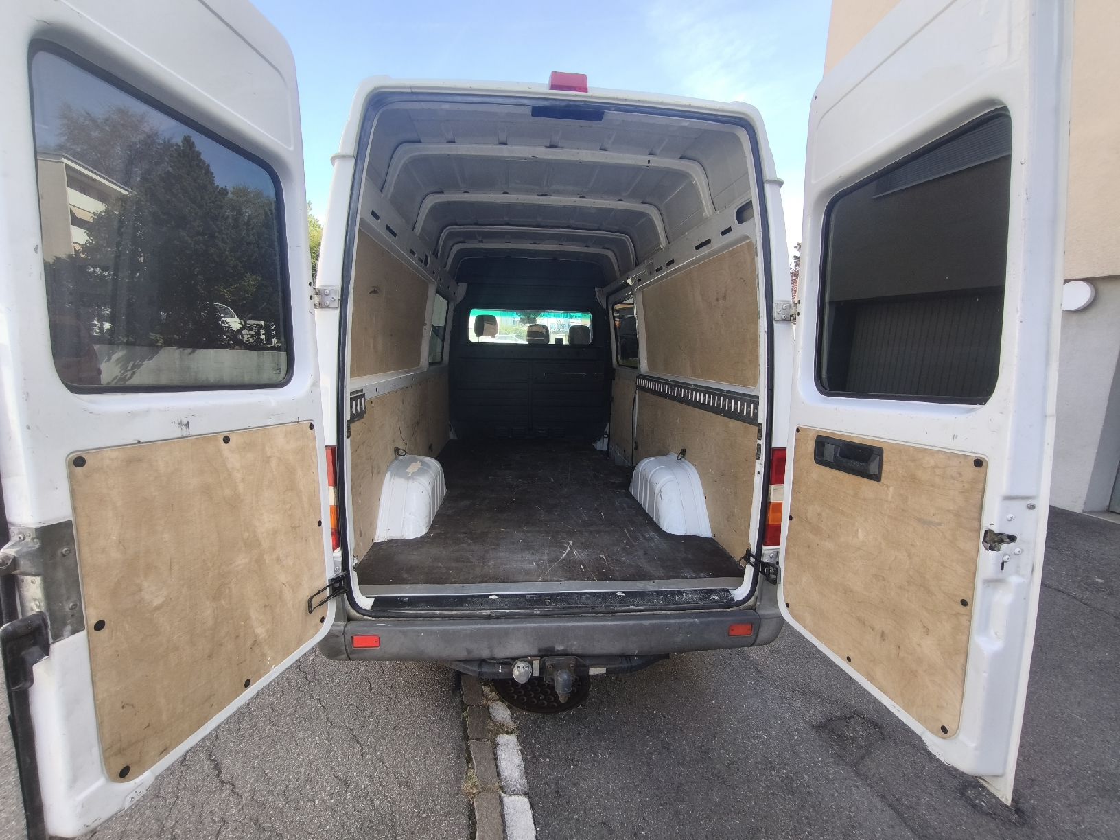 Mercedes-Benz Veicoli commerciali: Mercedes Sprinter 316 CDI 2.7 – Usato da Hinwil venduto da Legion88 4