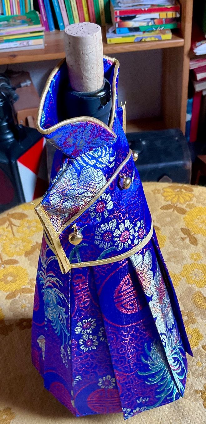 Tutte le decorazioni: Blaue Asiatische Weinflaschenhülle – Nuovo (secondo la descrizione) da Endingen venduto da nathan05 2