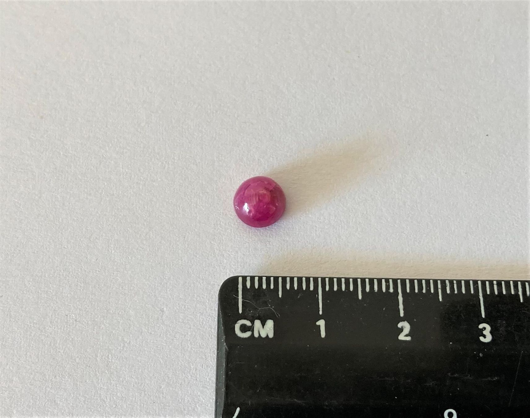 Edelsteine: Cabochon rond Rubis 2,14 ct / Rubin – Neu und originalverpackt aus Goumoens-la-Ville von brandonv 1