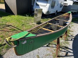 Kanu, mit Zubehör: 2 Paddel, 2 Schwimmwesten, "Eckla" Wagen
