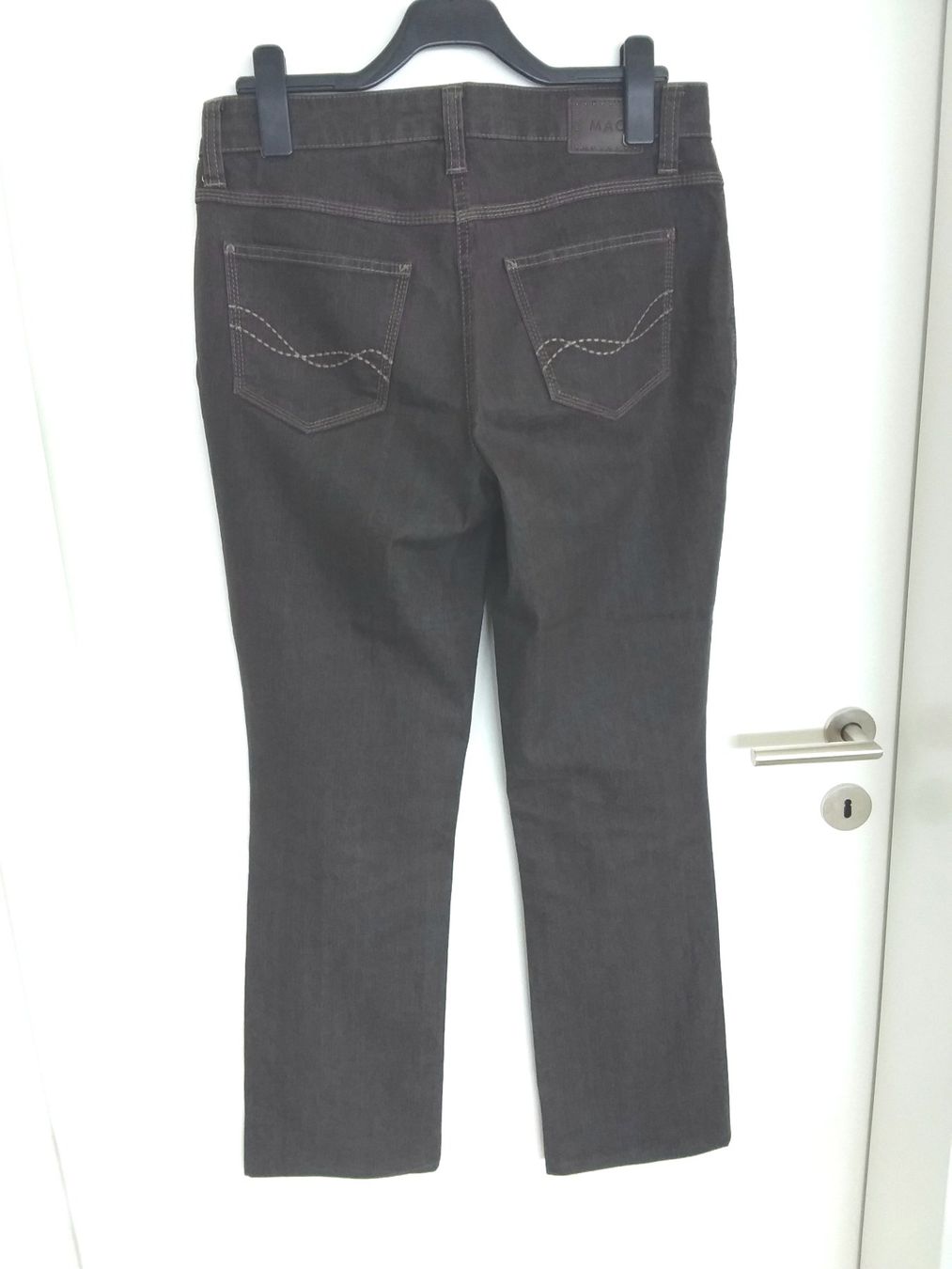 Jeans: MAC JEANS, MELANIE Gr 42, dunkelbraun – Usato da Immensee venduto da Btrutmann 2
