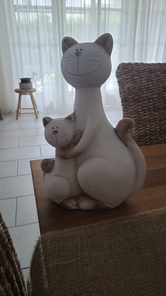 Statuette: Katzen Dekoration aus Keramik – Usato da Hunzenschwil venduto da OochieBang