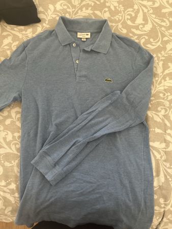 Polo Lacoste bleu ciel à manches longues, taille US M