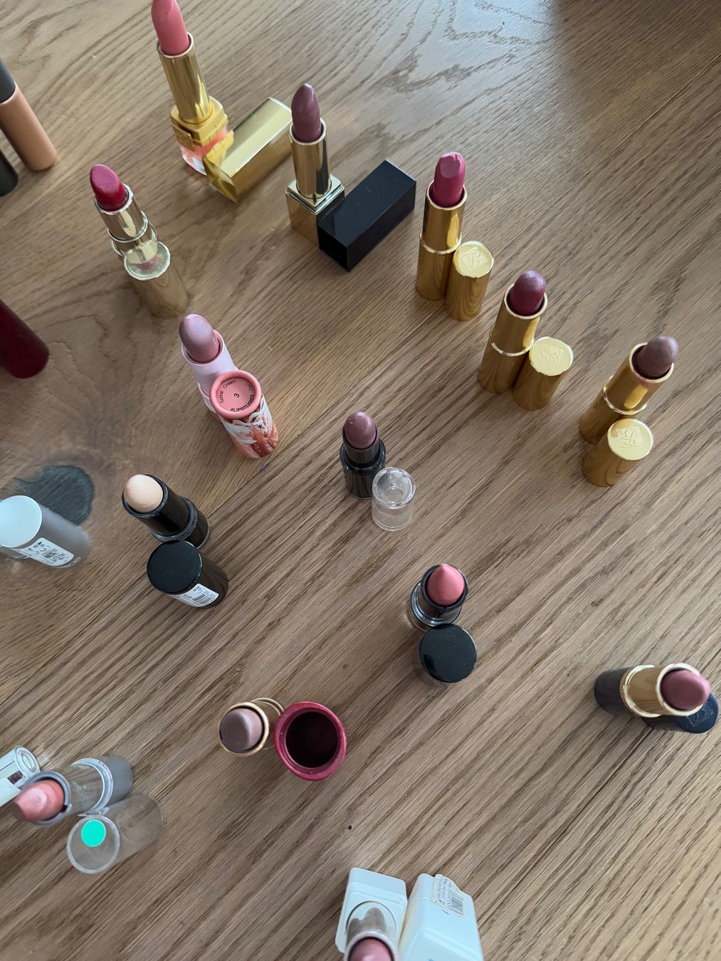 Estée Lauder Make-up: Grosses Schminkpaket – Usato da Triesen venduto da atos87 7