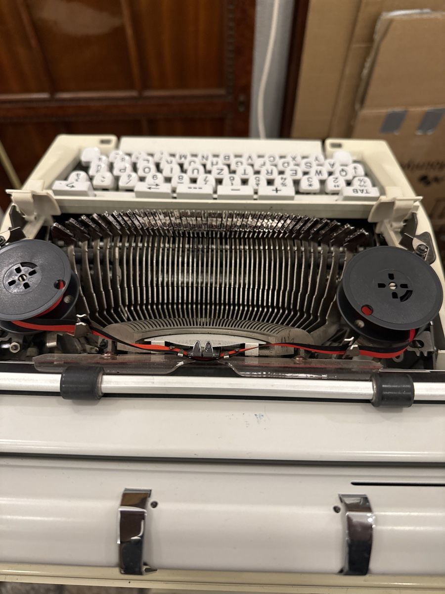 Machines à écrire: Hermes 3000 Schreibmaschine – D'occasion à Siebnen par Micha1307 6