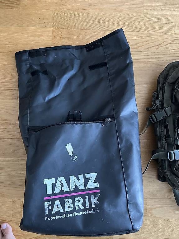 Sacs à dos: Rucksack mit Laptopfach – D'occasion à Zürich par Tahim