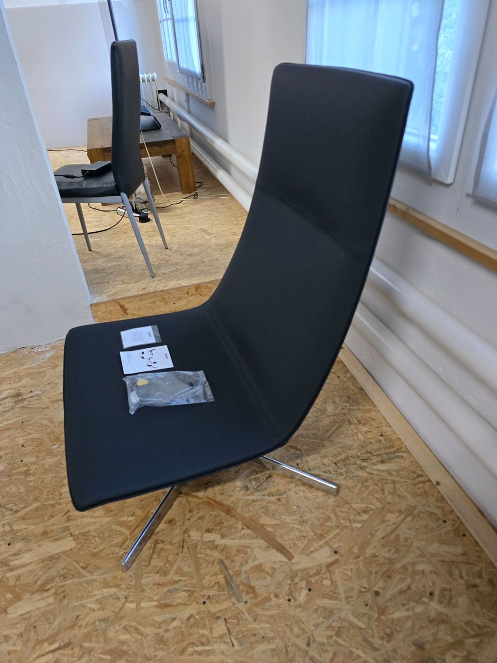 Arper Sessel: neuer Designer Arper Catifa 70 Sessel ab 1250.- – Neu (gemäss Beschreibung) aus KRINAU von Mio_Liqstyle 1