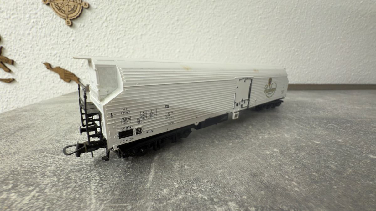 Roco Modellini di ferrovie: Roco Güterwagen H0 / DC Radeberger Pilsner – Usato da Schlieren venduto da rat_lq6b 1