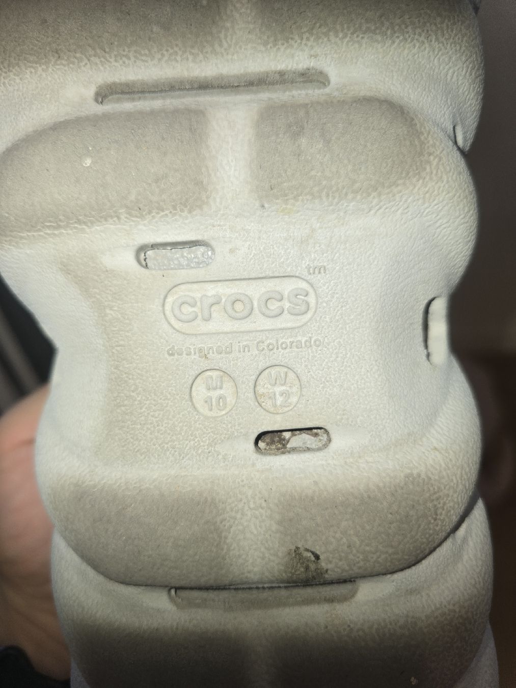 Crocs Scarpe da uomo: Sandales Crocs gris taille M 10 / 45 – Usato da Mont-sur-Lausanne venduto da Didinho 2