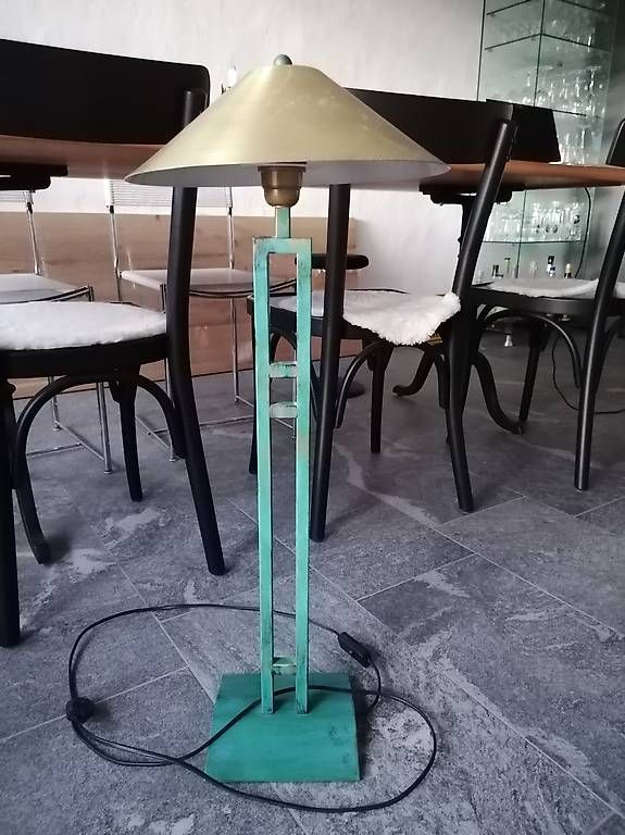 Lampade: Antike Stehlampe – Usato da Heiligenschwendi venduto da gis_77vf