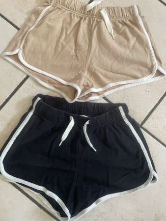 2 H&M Shorts, Gr. 146 Sommer-Look, Top Zustand!