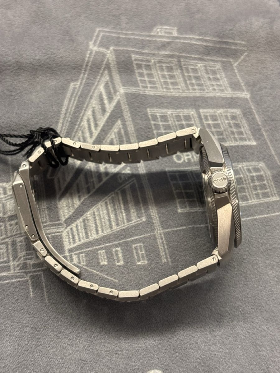 Oris Montres: Oris ProPilot X Kermit Edition titanium watch new condition – Neuf (Voir description) à Zermatt par Wega.Boutique 2