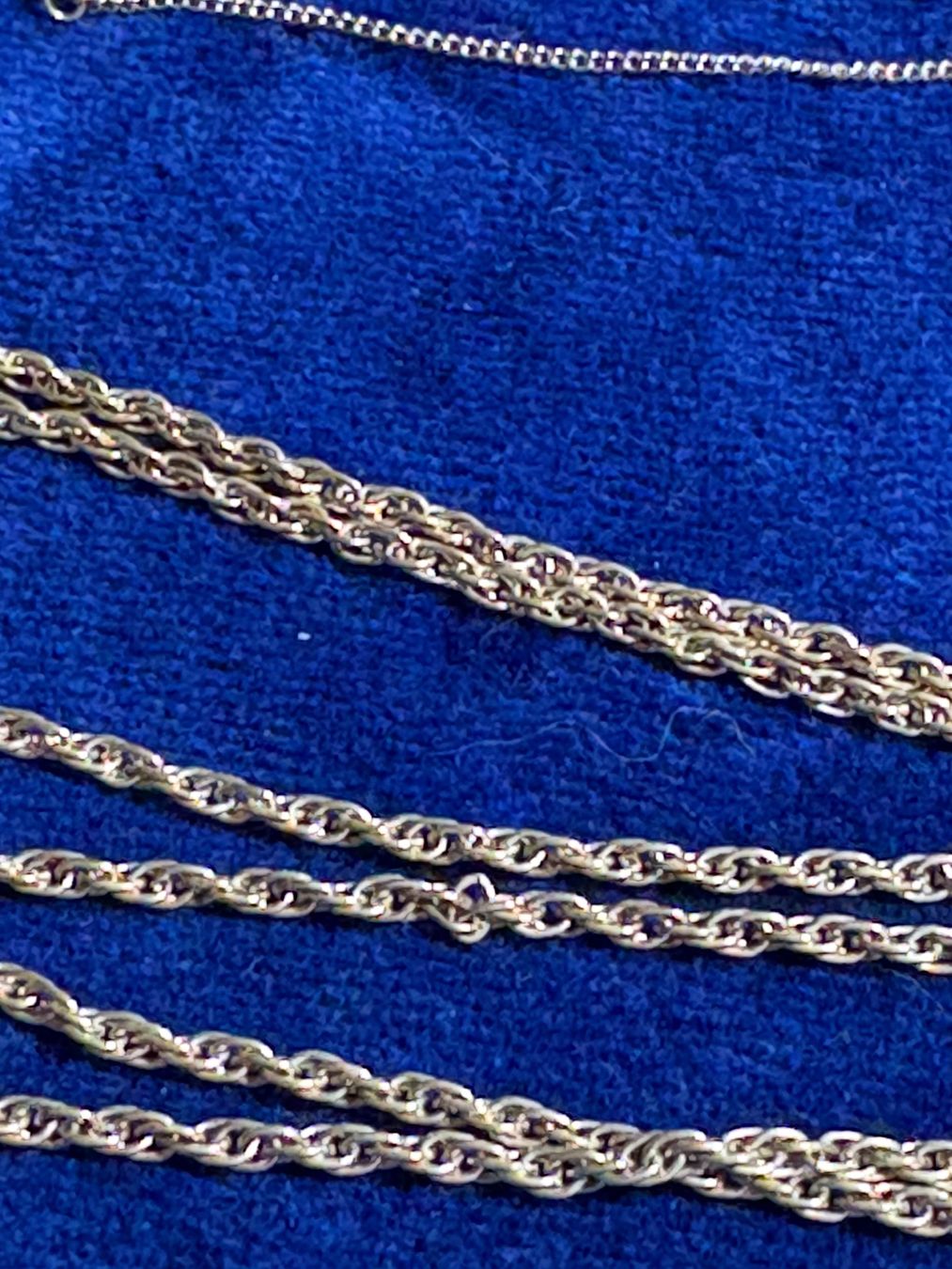 Autres bijoux: Schmucklot gemischt – D'occasion à St. Peterzell par verena40 2