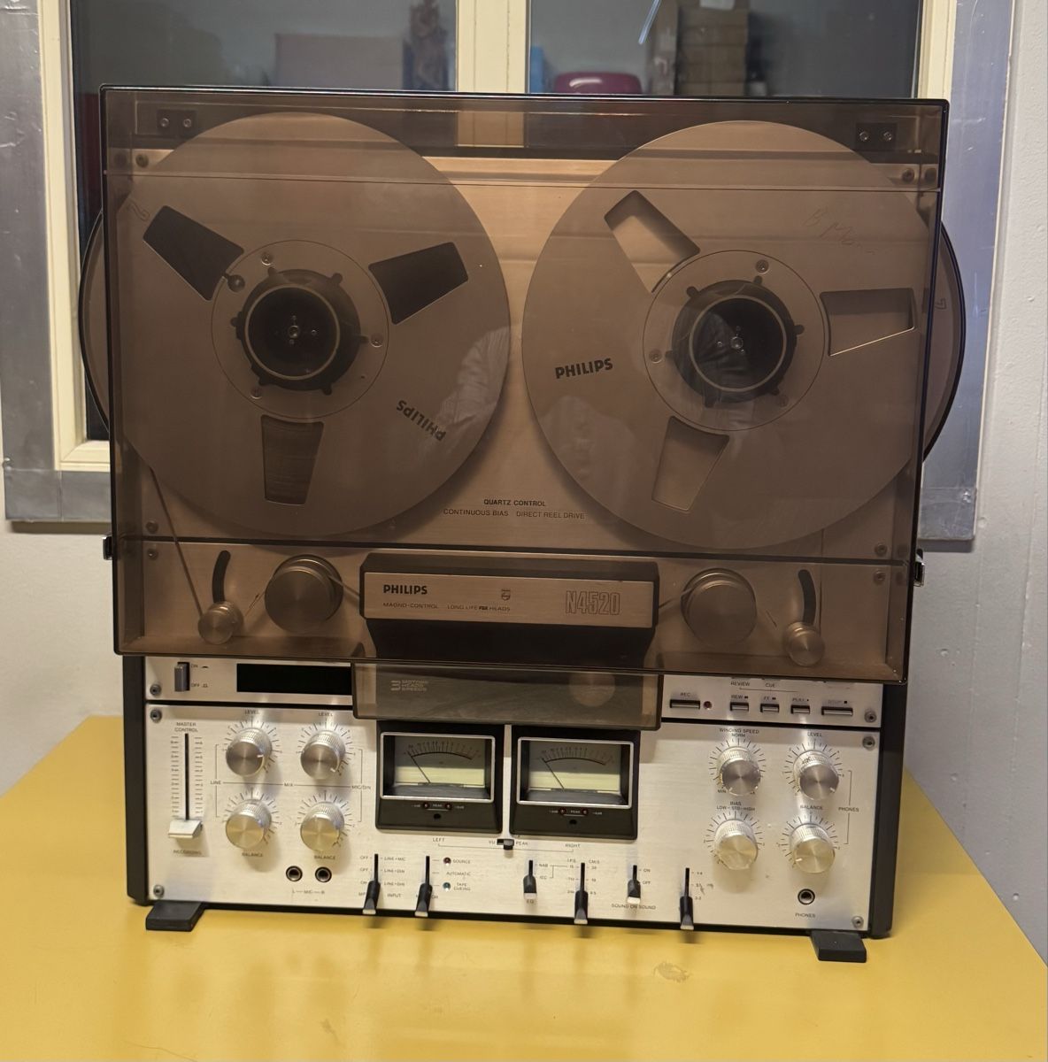 Philips Apparecchi a nastro: Philips N4520 Bandmaschine  – Usato da Schlieren venduto da Freundlich02