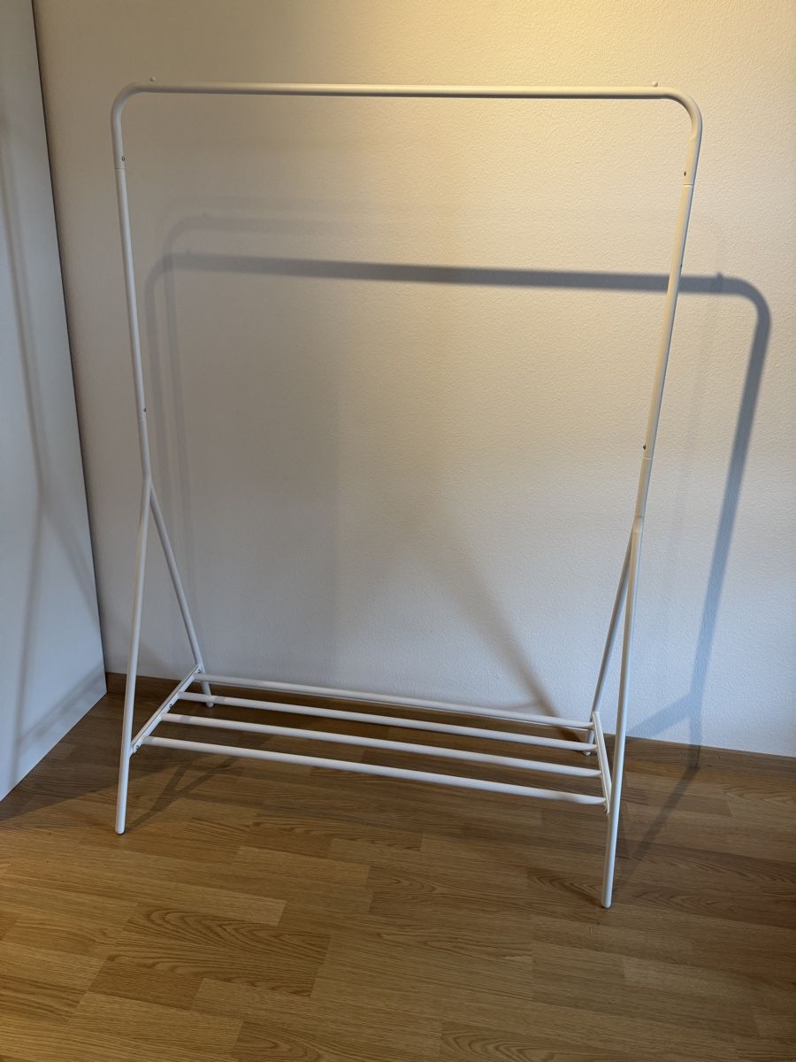 Sonstige Dekorationen & Accessoires: Kleiderständer weiss Metall mit Ablage – Neu (gemäss Beschreibung) aus Winterthur von Rescue307