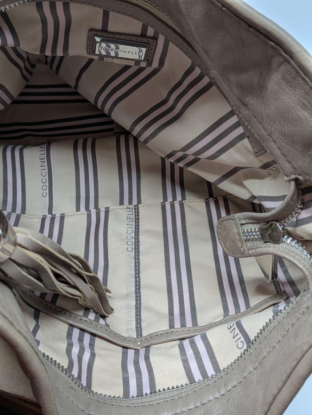 Coccinelle Sacs femmes: Coccinelle Handtasche – D'occasion à Emmen par magelan 6