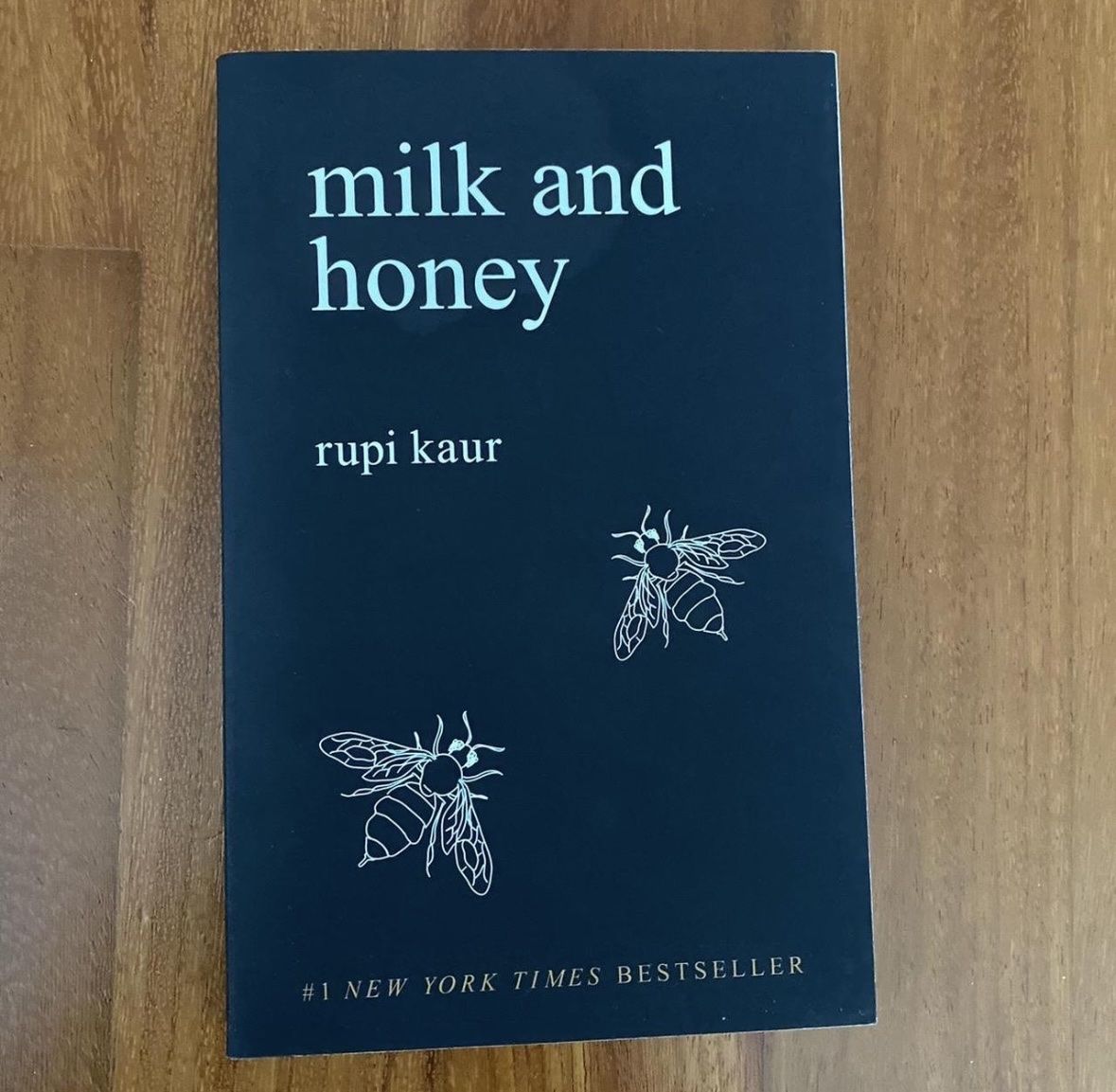 Libri: Rupi Kaur - Milk and Honey, Gedichte – Usato da Luzern venduto da ale_v5qn