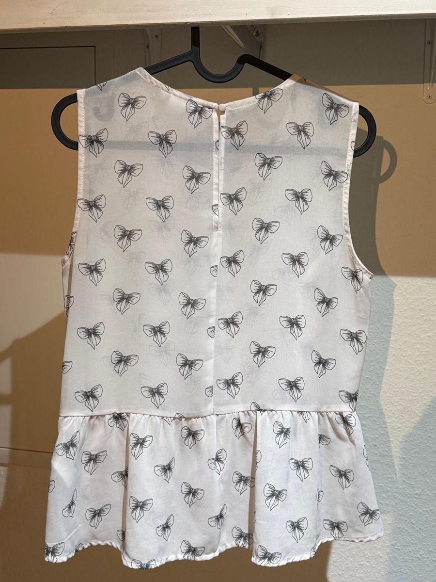 H&M Top: Top mit Schleifen Muster, Grösse 38 – Usato da Büsserach venduto da SalebyGianni 3