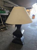 Lampade antiche in legno massiccio