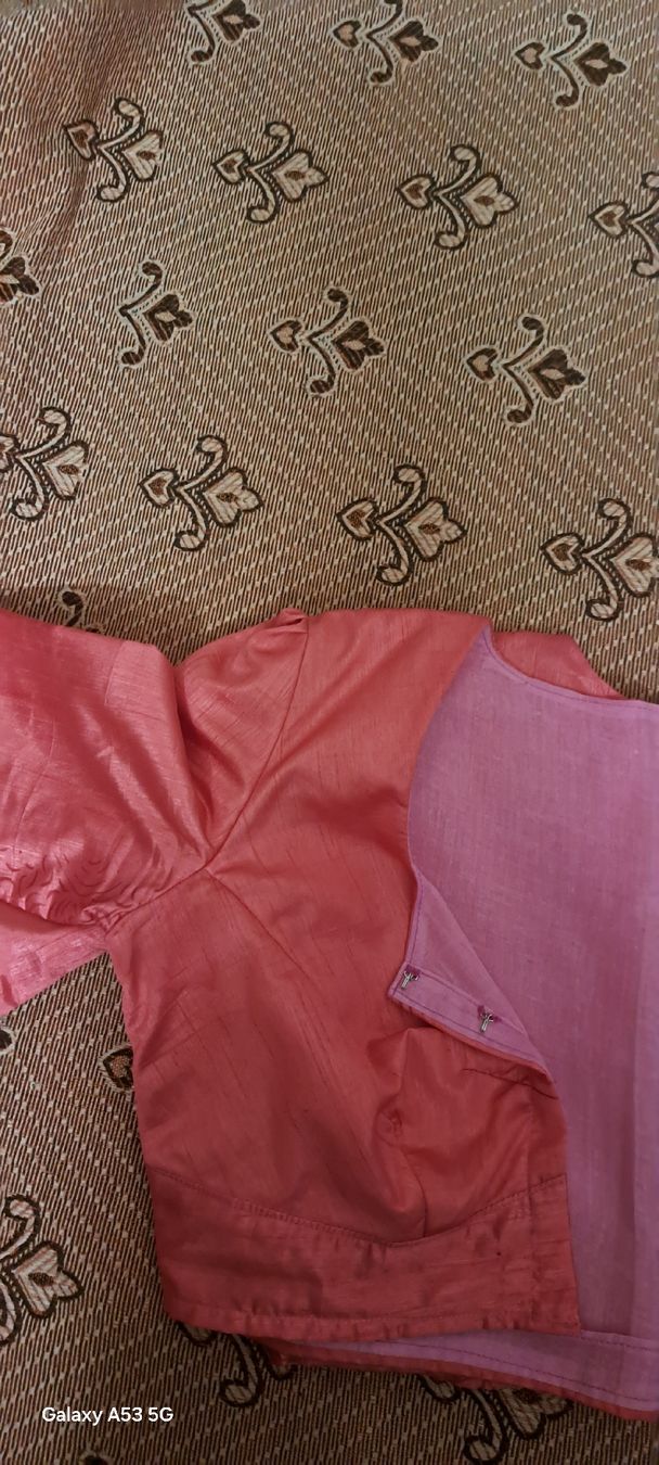 Tessuti: Elegantes Altrosa farbe  Sari mit Goldmuster ,MIT Bluse – Usato da Bern venduto da mahilini 5