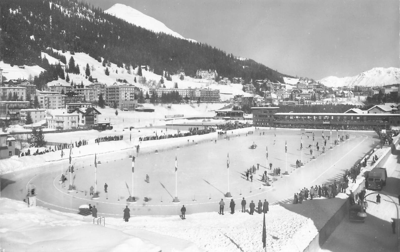Cartoline postali: Davos GR Eisstadion Schnelllaufen – Usato da Biasca venduto da Blenio71