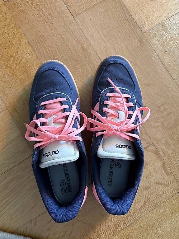 Adidas Scarpe da donna: Adidas Schuhe – Usato da Bern venduto da aline.ta
