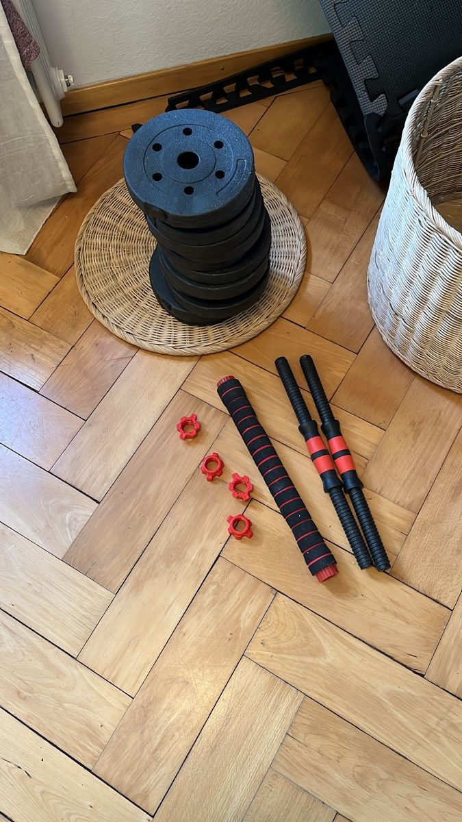 Hanteln & Gewichte: Adjustable 2 Dumbbell Set 10kg weights used condition – Gebraucht aus Zürich von lor_v6pq
