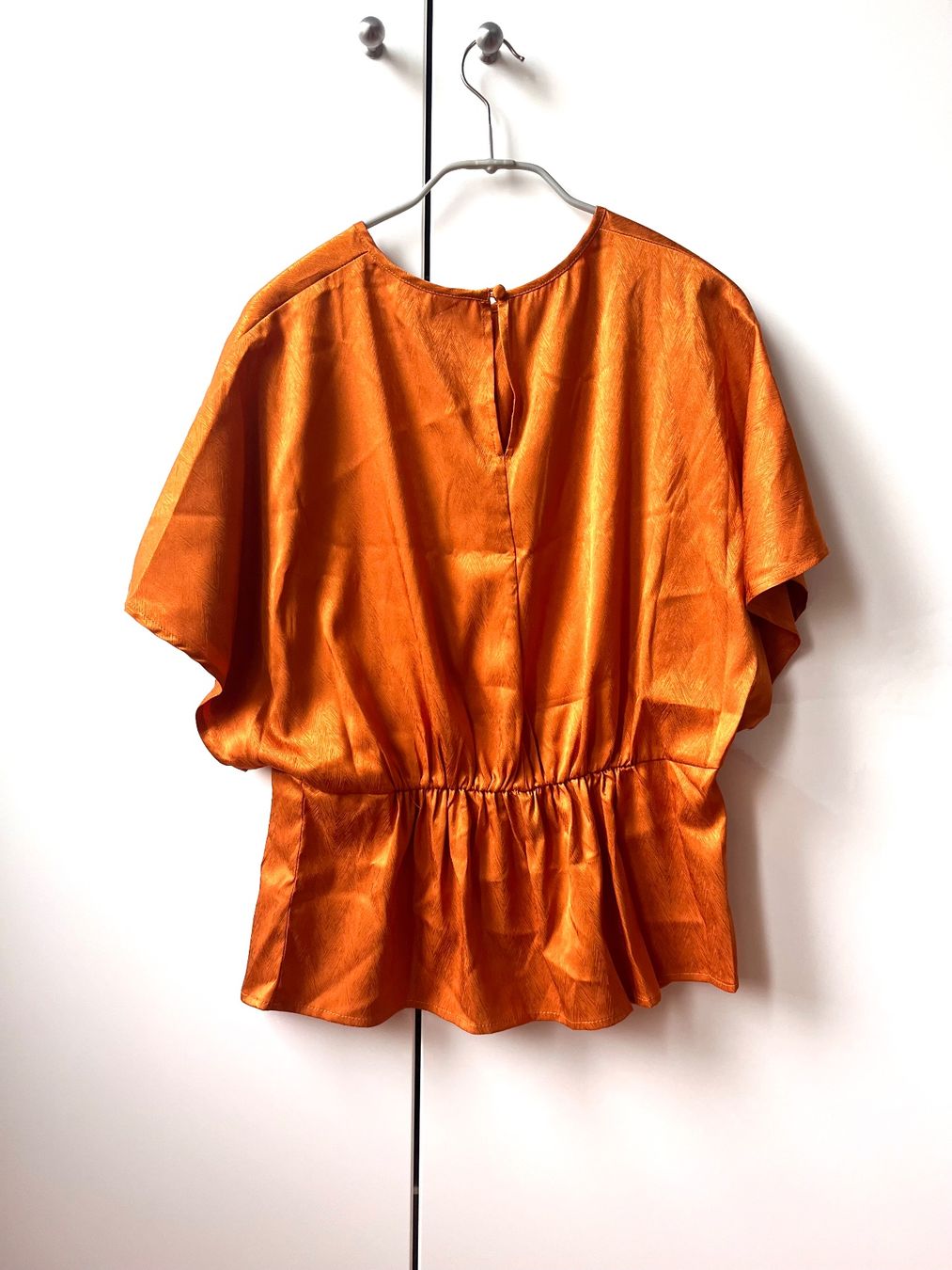 New Look Camicette: Süsse Bluse in toller Farbe, Gr. S/ 36 – Usato da Basel venduto da oli_hpw7 1