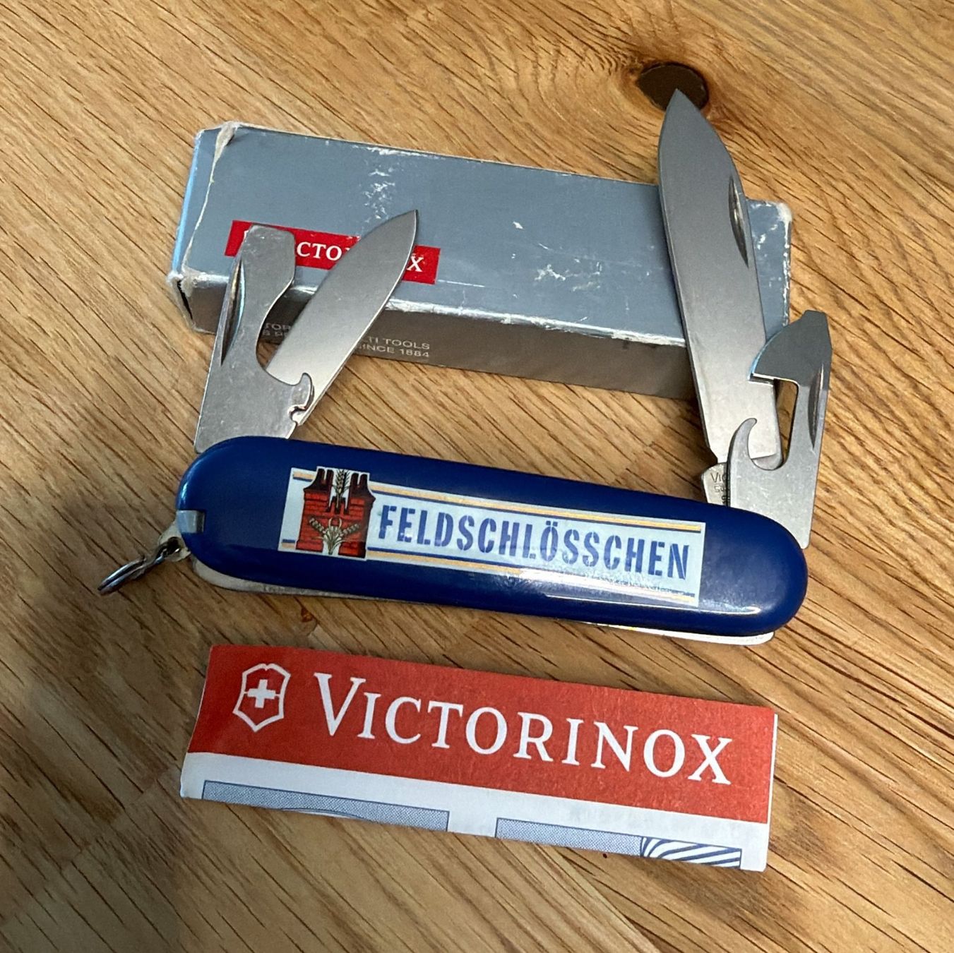 Victorinox Coltelli tascabile: FELDSCHLÖSSCHEN VICTORINOX SACKMESSER – Nuovo (secondo la descrizione) da Zürich venduto da Frei-Occasionen