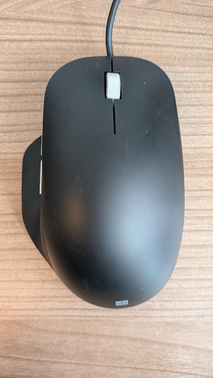 Microsoft Souris: Microsoft Ergonomic Mouse (Kabelgebunden) – D'occasion à Staufen par scorpio.73 1