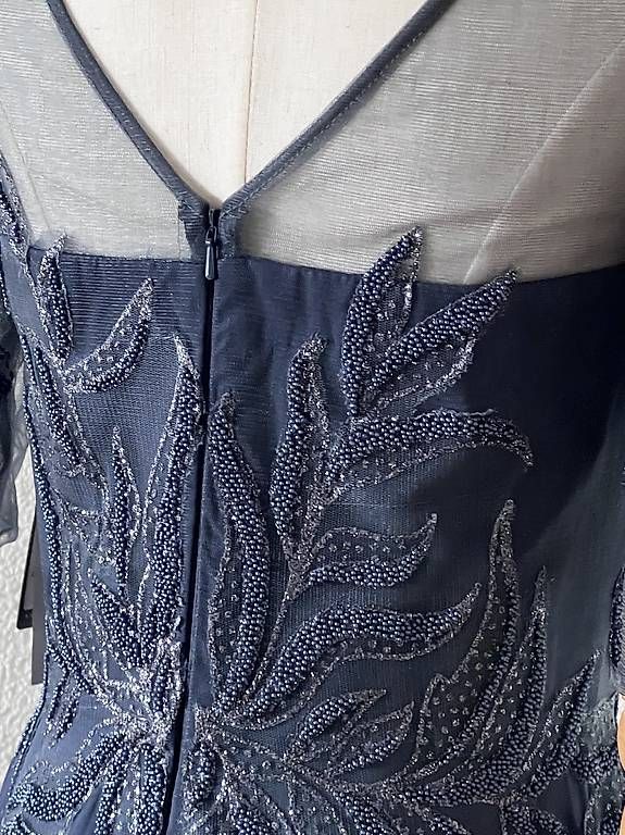 Vestiti: Abendkleid  – Usato da Winterthur venduto da Anjarys 2