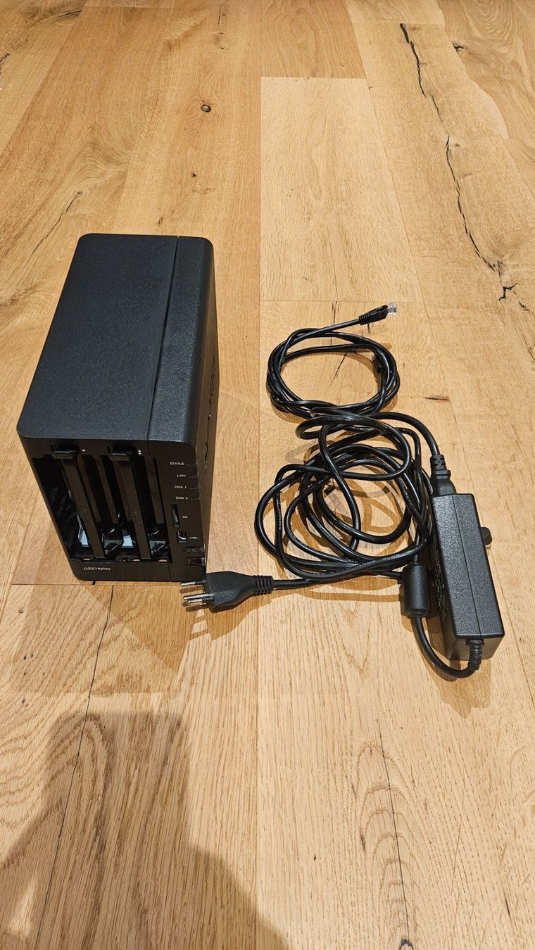 Synology Server: Synology DS 214 Play NAS Server - Gut erhalten – Usato da Oberrohrdorf venduto da Mex01 9